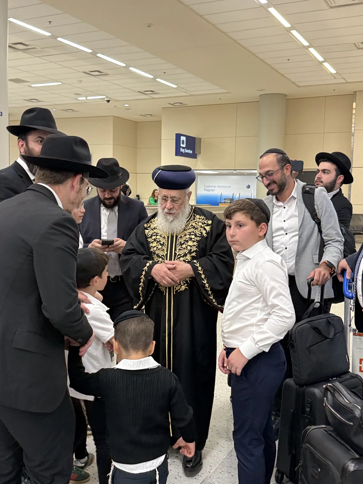 קבלת פנים לרב יצחק יוסף